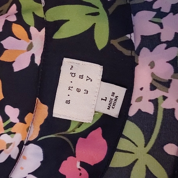 a new day spaghetti strap blouse - Picture 4 of 8